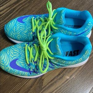 Women’s Nike sneakers